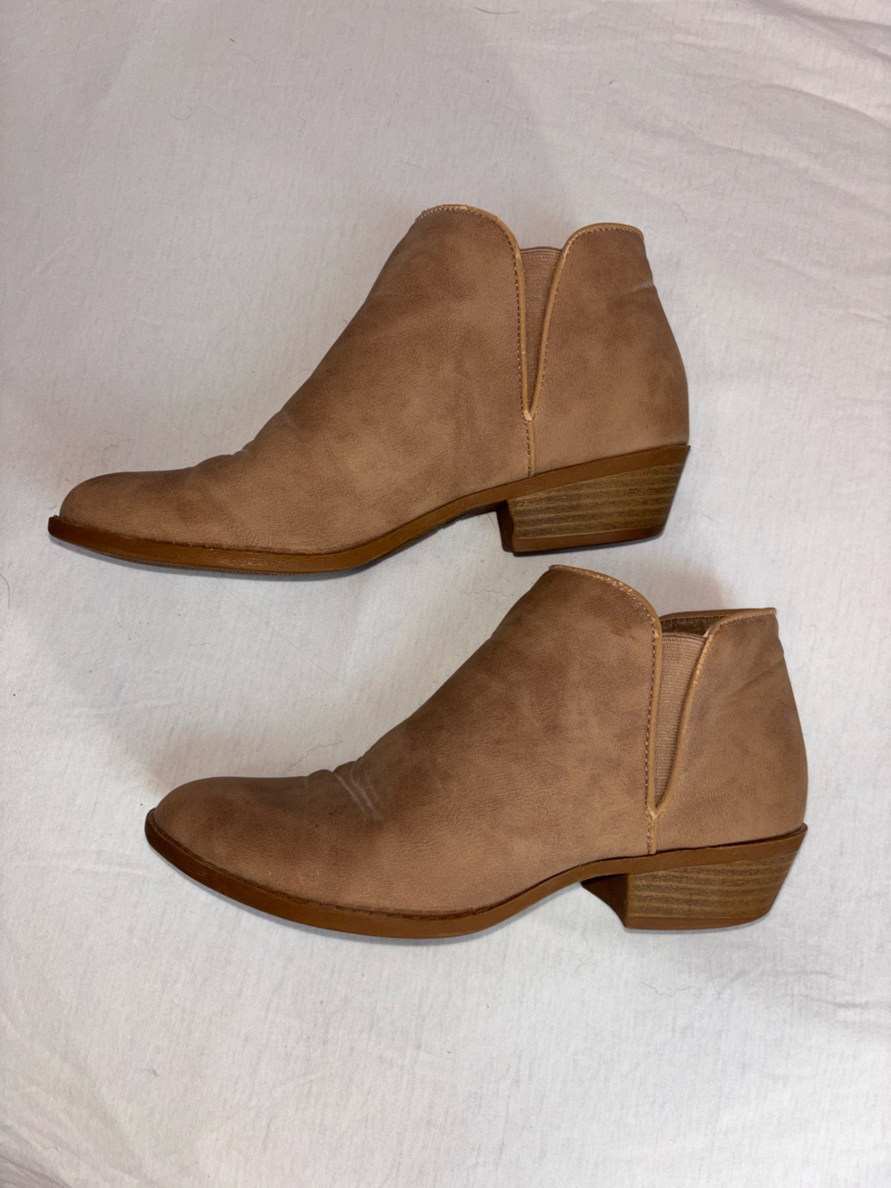 Top Moda Women's Tan Low Heel Ankle Booties Size 7.5